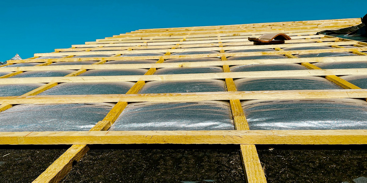 Гидроизоляция крыши — рекомендации по обустройству подкровельного пространства